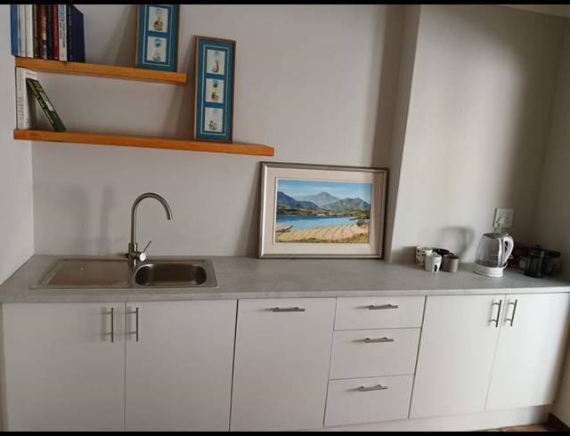 1 BEDROOM PROPERTY TO RENT IN PARADYSKLOOF